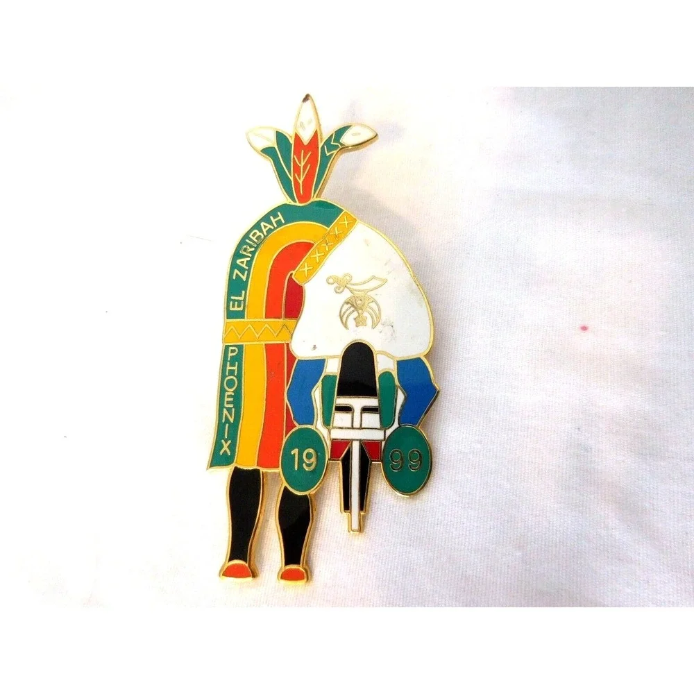 Vintage El Zaribah Shrine Temple Phoenix Arizona Lapel Bolo
